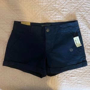 Aeropostale navy low rise midi shorts